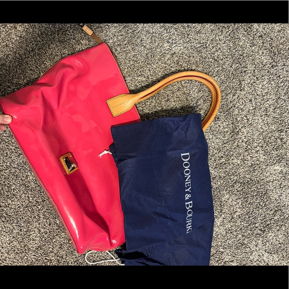 Dooney & Bourke Tote